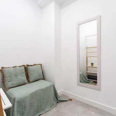 Apartment B & V *