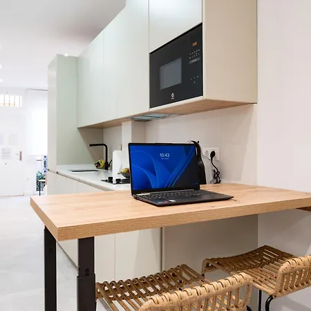 B & V Apartment Malaga